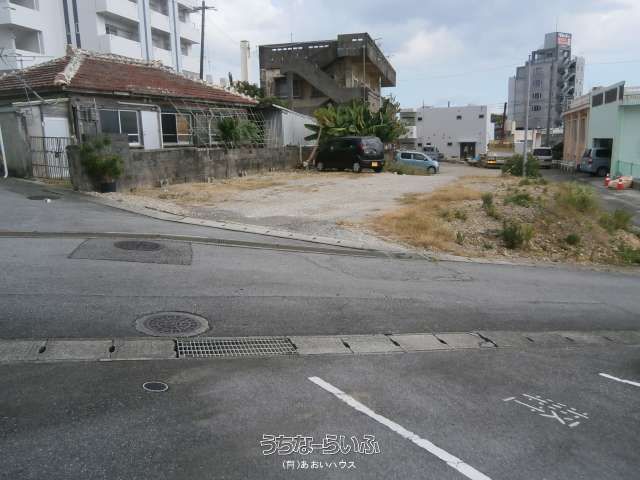 Rental Parking Space in Okinawa City Misato 1-chome - Thumbnail 2