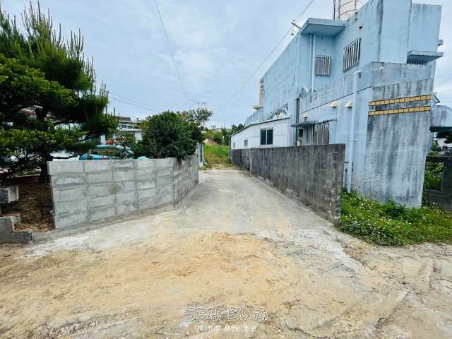 523.46 sqm Residential Land for Sale in Uruma City, Okinawa - Thumbnail 3