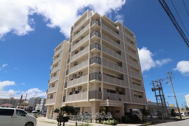 Bears Court Kae Town Resort 2LDK Apartment for Sale in Chatan - Thumbnail 2