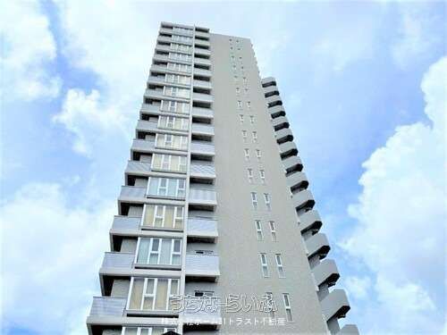 3LDK Apartment for Rent in Naha, Okinawa Near Asato Station - Thumbnail 2