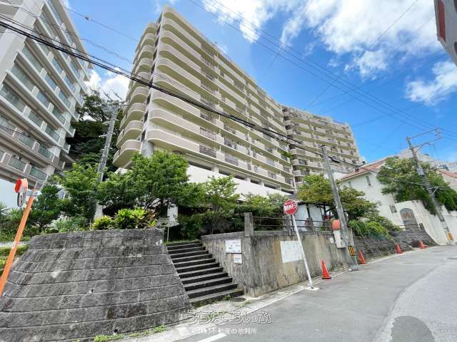 Renovated 4LDK Apartment for Sale in Naha, Okinawa - Thumbnail 2