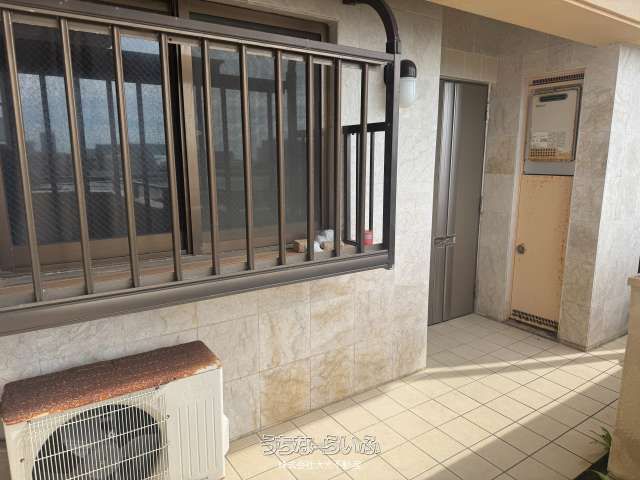 Gold Castle Urasoe 3LDK Condo for Sale in Okinawa - Thumbnail 2