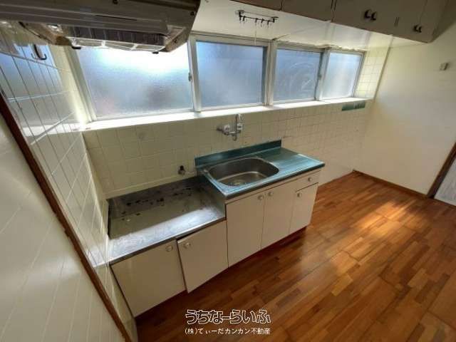 Two-Unit Apartment Building for Sale in Uruma, Okinawa - Thumbnail 4