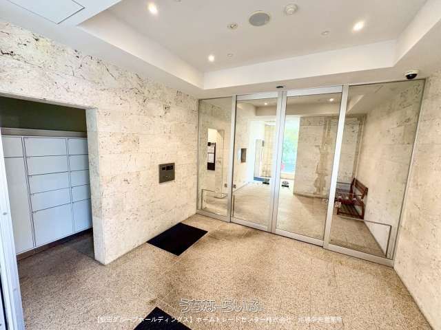 Renovated 3LDK Apartment with Views in Naha, Okinawa - Thumbnail 3