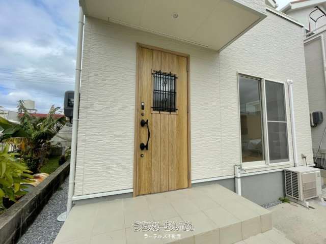 4LDK House for Sale in Yomitan Village, Okinawa with Rental Income - Thumbnail 2