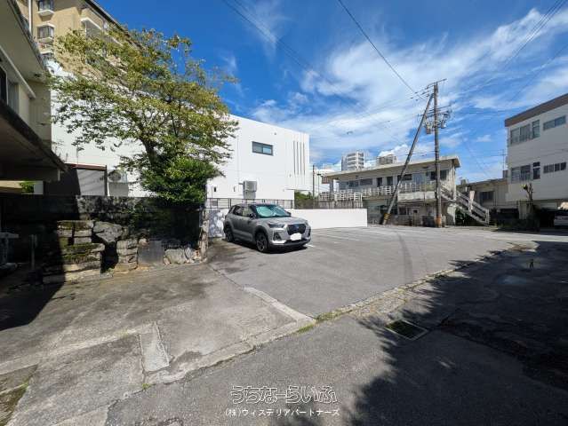 372.11 sqm Land for Sale in Naha City, Okinawa - Prime Asato Location - Thumbnail 3