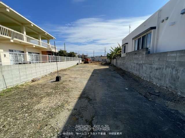 129.9m² Land Plot for Sale in Uruma City, Okinawa - Thumbnail 3