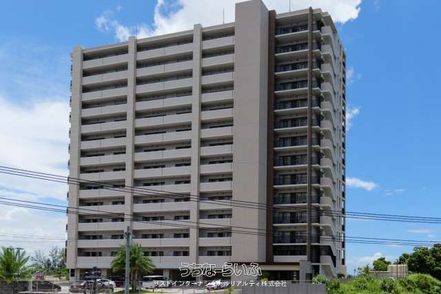 Alpha States Chatan Hills 2LDK Top-Floor Apartment for Sale - Thumbnail 2