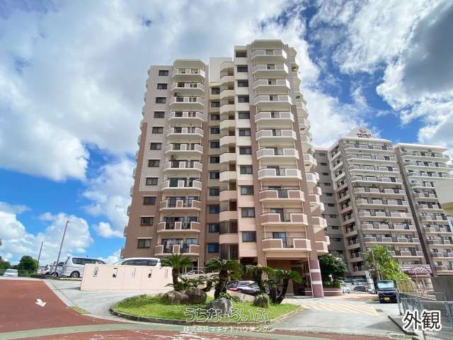 Renovated 3LDK Ocean View Apartment in Urasoe, Okinawa - Image 1