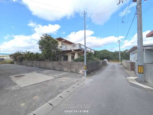 5DK House on 95-Tsubo Corner Lot in Miyakojima with Roof Terrace - Thumbnail 3