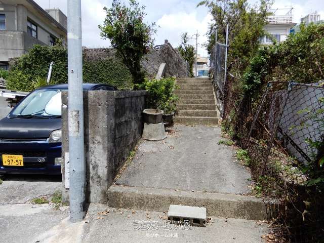 267m² Land for Sale in Shikina, Naha City, Okinawa - Thumbnail 2