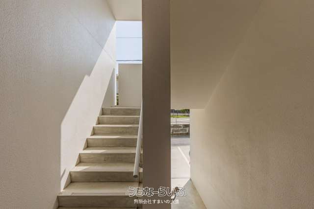 2020-Built 8-Unit Apartment Building for Sale in Yaese Town, Okinawa - Thumbnail 3