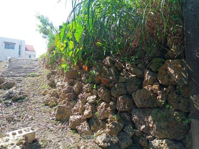 177m² Buildable Land with Views in Tomigusuku, Okinawa - Thumbnail 4