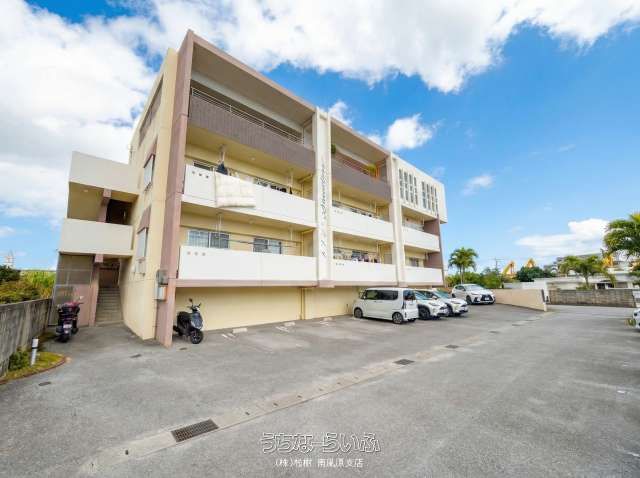 5LDK Home with Apartment Units for Sale in Yaese, Okinawa - Thumbnail 2