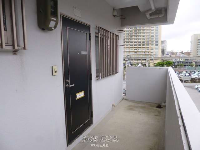 ST Palace 306: 2DK Apartment for Rent in Naha, Okinawa - Thumbnail 2