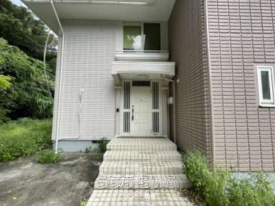 2LDK Steel-Frame House for Sale on 118-Tsubo Land in Yomitan, Okinawa - Thumbnail 2