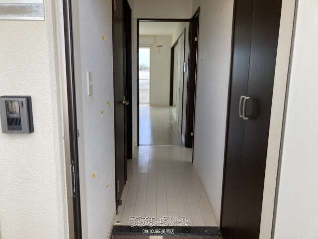 2LDK Apartment for Rent in Zakimi, Yomitan Village, Okinawa - Thumbnail 3