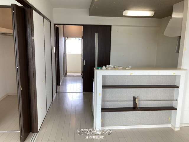 2LDK Apartment for Rent in Zakimi, Yomitan Village, Okinawa - Thumbnail 4