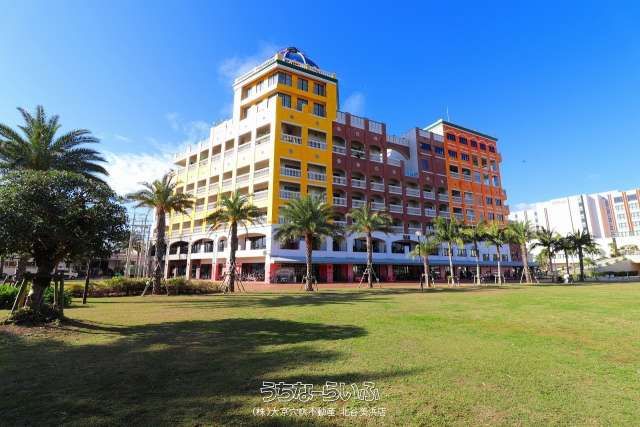Bears Court Mihama Sunset B 2LDK Apartment for Sale in Chatan, Okinawa - Thumbnail 2