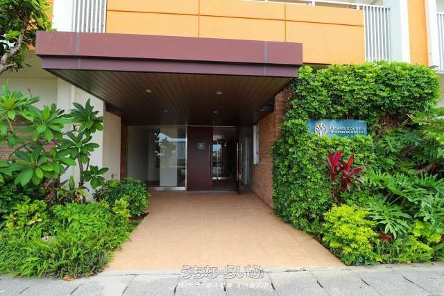 Bears Court Mihama Sunset B 2LDK Apartment for Sale in Chatan, Okinawa - Thumbnail 4