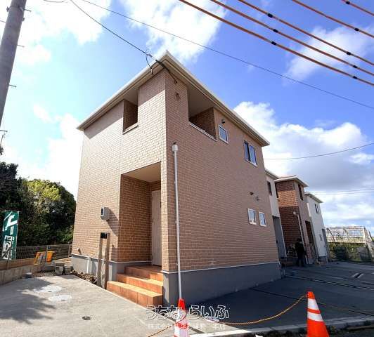 New 3LDK Wooden House in Yaese Town, Okinawa with Perks - Thumbnail 3