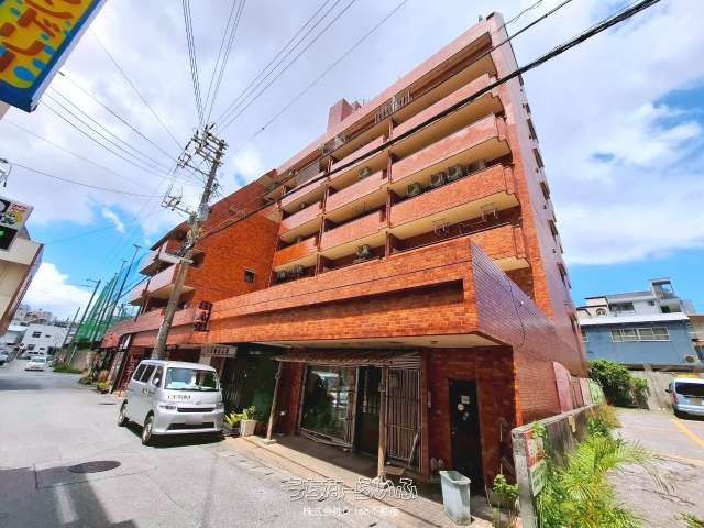 Renovated 2LDK Apartment with Ocean View in Naha, Okinawa - Thumbnail 2