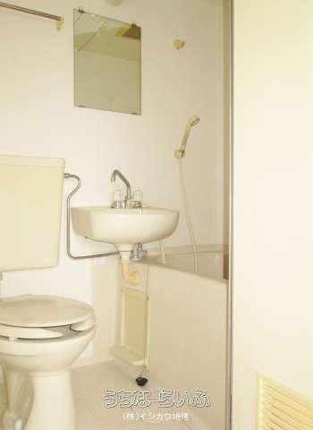 Hitsu Akane 301: Ocean View Apartment for Rent in Ginowan, Okinawa - Thumbnail 4