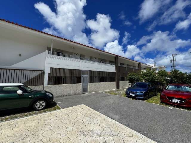 Manners Shuri Kinjo-cho 2LDK Condo for Sale in Naha, Okinawa - Thumbnail 2