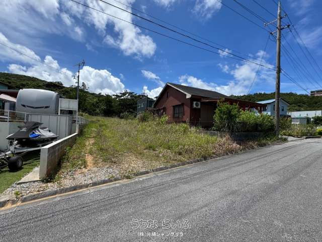 183m² Land Plot in Nakijin, Okinawa with Ocean Views - Image 1