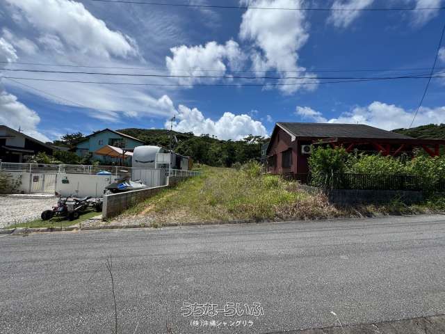 183m² Land Plot in Nakijin, Okinawa with Ocean Views - Thumbnail 3