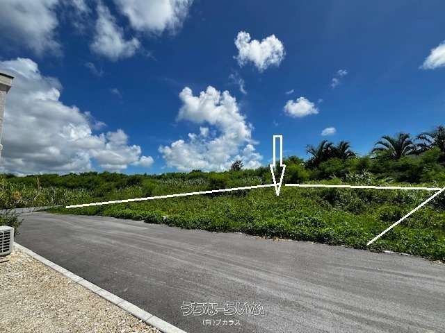 Land for Sale in Miyakojima City, Okinawa with Shared Pool - Thumbnail 2