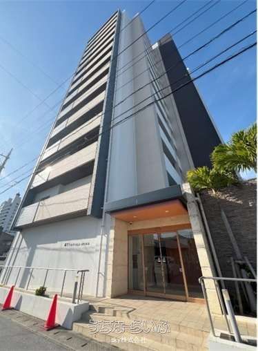 Wise Sky Villa Araha 2LDK Condo for Sale in Chatan, Okinawa - Thumbnail 2
