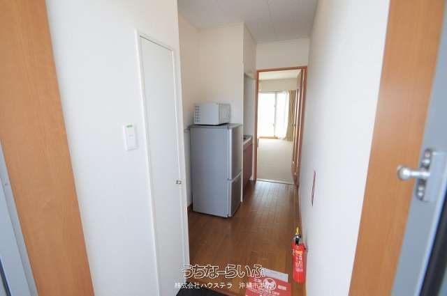 Leopalace Kotan U 1K Furnished Apartment for Rent in Tomigusuku - Thumbnail 3
