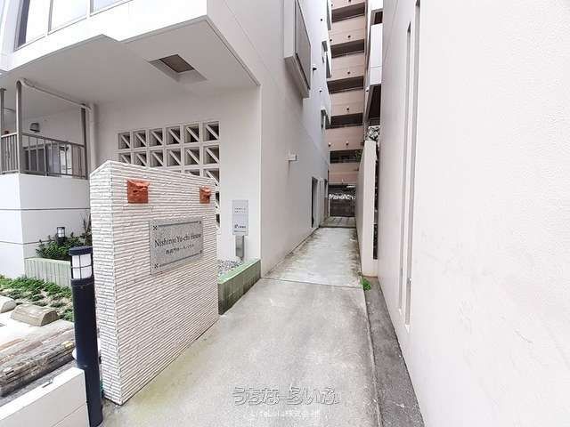 1K Apartment for Rent in Naha, Okinawa - Seibumon Yuuchi House - Thumbnail 2