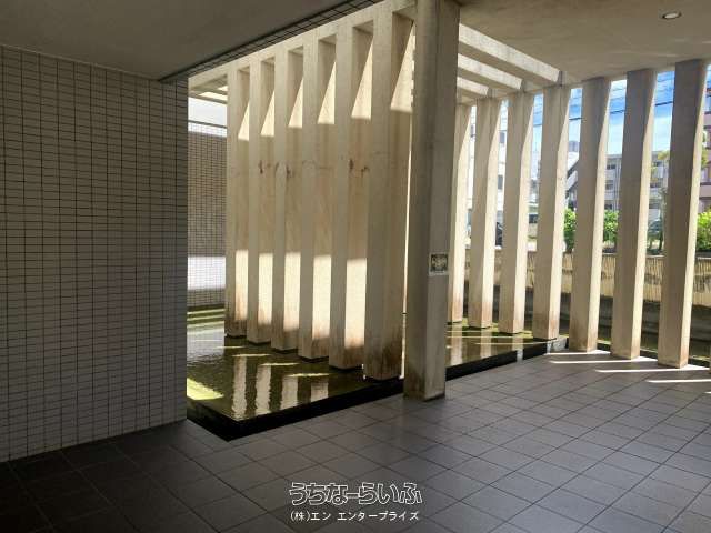 Mio Viento Shintoshin Sky Court Apartment with Ocean & Castle View - Thumbnail 2