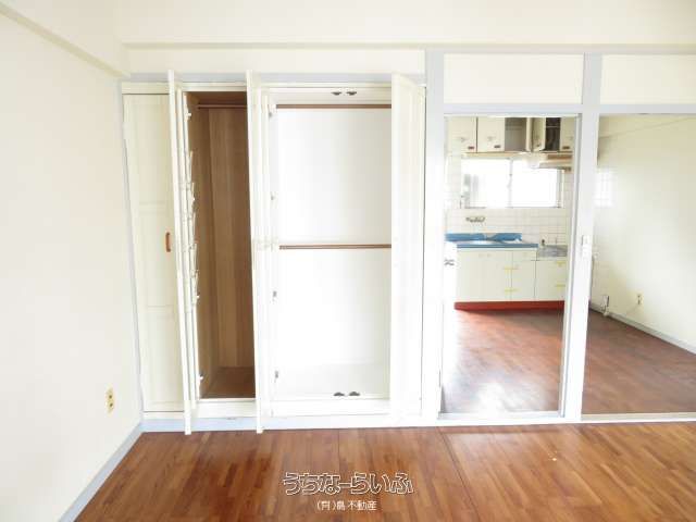 Third Corps 310: 1DK Apartment for Rent in Naha, Okinawa - Thumbnail 2