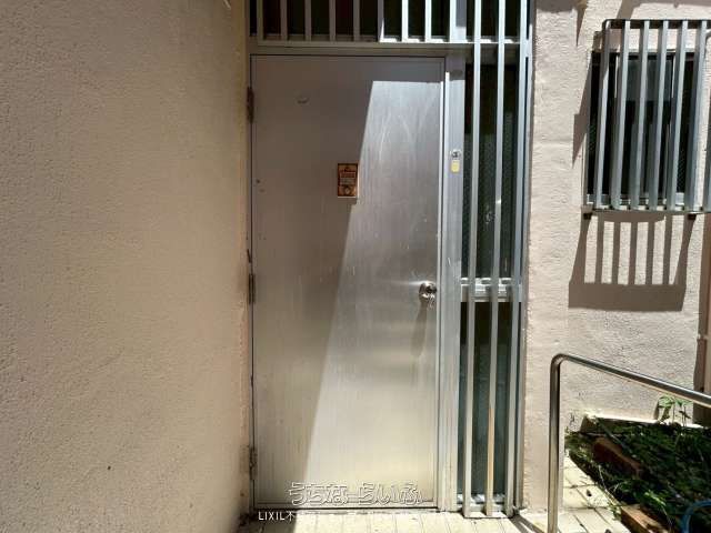 Renovated 4LDK Corner Lot House in Naha's Shikina District - Thumbnail 4