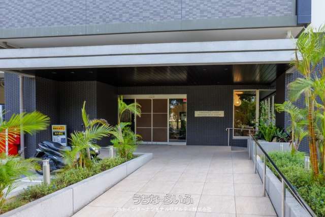 Presence Lodge Nishizaki Reve Tower 2LDK Condo for Sale in Itoman - Thumbnail 3