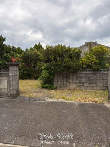 Large 689.96 sqm Vacant Land for Sale in Kumejima, Okinawa - Thumbnail 2