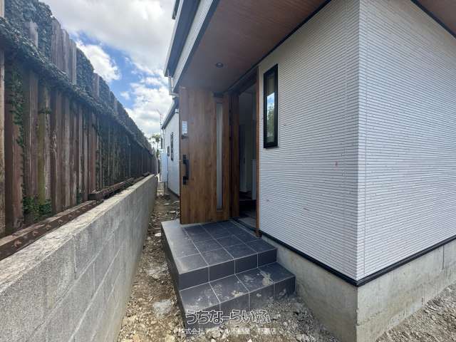 New 4LDK Detached House for Sale in Yaese Town, Okinawa - Thumbnail 3