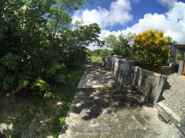 Two-Generation RC Home with Sea View for Sale in Ishigaki, Okinawa - Thumbnail 2