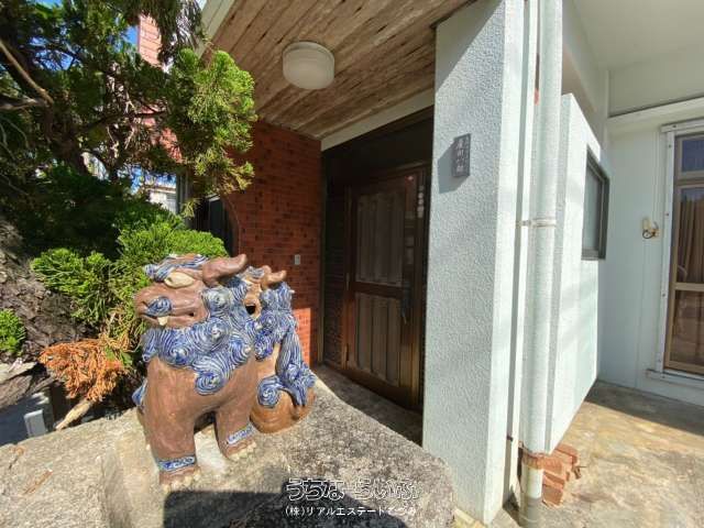 Two-Generation RC Home with Sea View for Sale in Ishigaki, Okinawa - Thumbnail 3