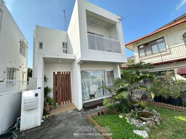 3LDK House with Solar Power and Garden in Ginowan, Okinawa - Thumbnail 2