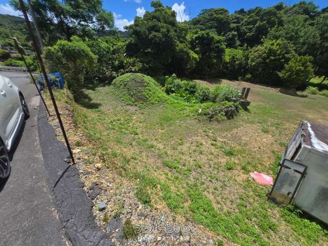 2425 sqm Land for Sale in Motobu Town, Okinawa Near Churaumi Aquarium - Thumbnail 3