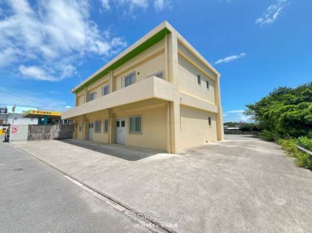 Commercial Guesthouse for Sale on Iejima Island, Okinawa - Image 1