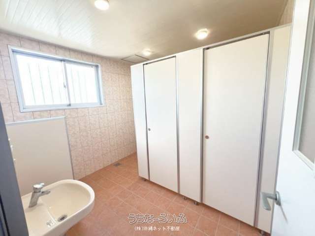 Commercial Guesthouse for Sale on Iejima Island, Okinawa - Thumbnail 4