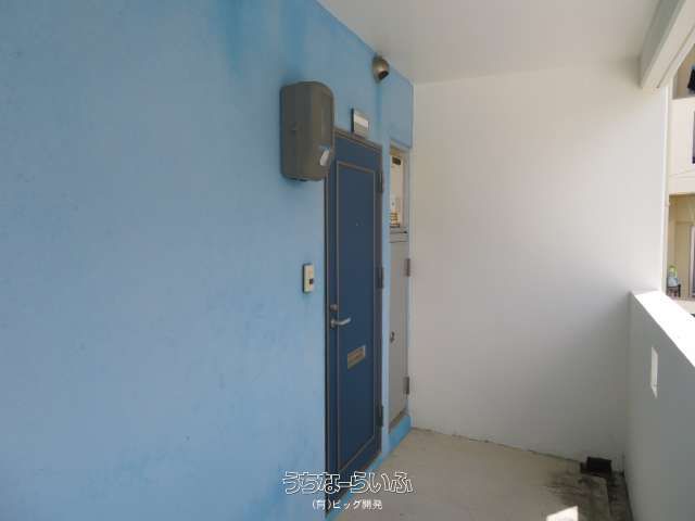 Lapis Court 304: 1R Apartment for Rent in Urasoe, Okinawa - Thumbnail 4