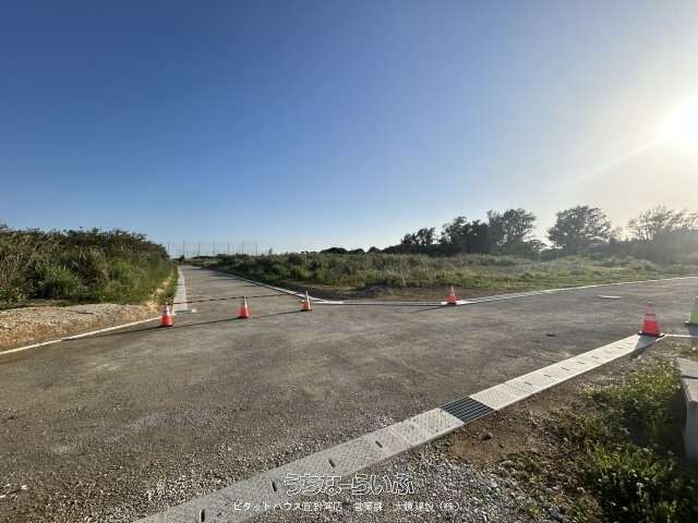 879m² Land for Sale in Zakimi, Yomitan Village, Okinawa - Thumbnail 4