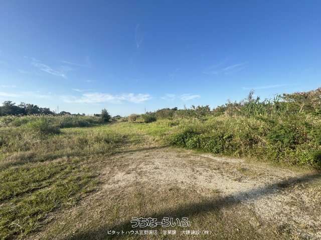 879m² Land for Sale in Zakimi, Yomitan Village, Okinawa - Thumbnail 3