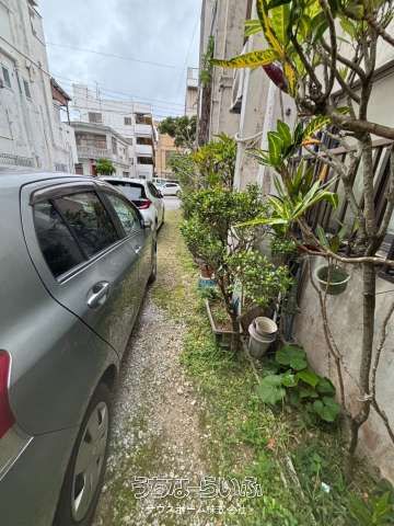 Land for Sale in Naha Wakasa - 126.66 sqm Residential Plot - Thumbnail 2